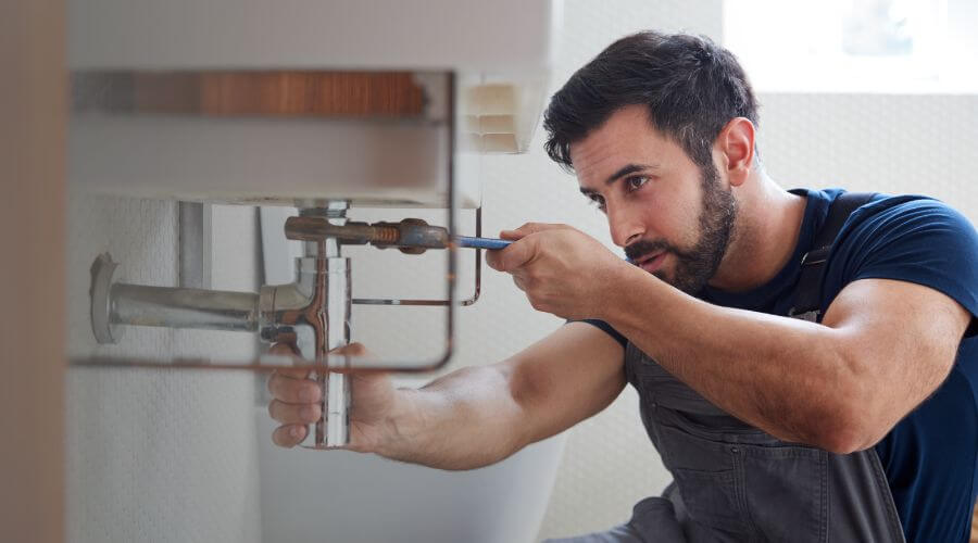Professional sink repair services in Rossville, IN